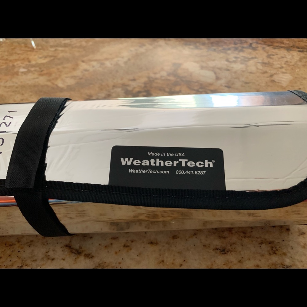 WEATHER TECH SUN SHEILD for JEEP GLADIATOR